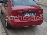 Usado Chevrolet Kalos 94 CV (69 kW) 2004 Rojo Berlina