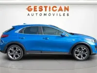 Usado Kia XCeed 120 CV (88 kW) 2022 Azul SUV