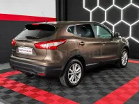 Usado Nissan Qashqai N-TEC 115 CV (84 kW) 2014 Marrón SUV