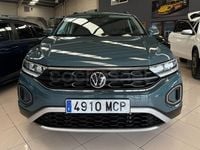 Usado VW T-Roc Life 150 CV (110 kW) 2023 Azul SUV
