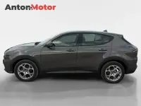 Usado Alfa Romeo Tonale Sprint 130 CV (95 kW) 2023 Gris / plata SUV