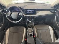 Usado Skoda Scala Selection 116 CV (85 kW) 2025 Gris / plata Utilitario