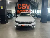 Usado VW Passat Executive 218 CV (160 kW) 2022 Blanco Familiar