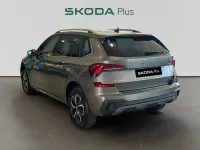 Usado Skoda Kamiq Selection 115 CV (84 kW) 2025 Gris/plata SUV