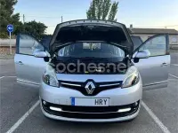 Usado Renault Grand Scénic III Dynamique 130 CV (95 kW) 2013 Gris / plata Monovolumen