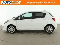 Usado Toyota Yaris Hybrid Advance 101 CV (74 kW) 2017 Blanco