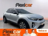 Usado Kia Stonic 84 HP (61 kW) 2023 Cinzento SUV