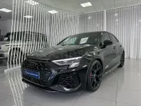 Usado Audi RS3 Ambiente 400 CV (294 kW) 2023 Negro Berlina