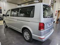 Usado VW Caravelle 150 CV (110 kW) 2024 Plateado Monovolumen