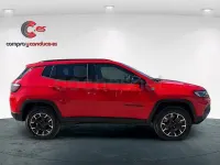 Usado Jeep Compass Trailhawk 240 CV (176 kW) 2022 Rojo SUV