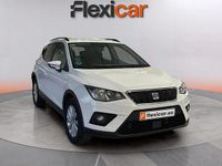 Usado Seat Arona Ecomotive 95 CV (69 kW) 2018 Blanco SUV