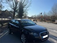 Usado Audi A3 Attraction 140 CV (102 kW) 2005 Gris / plata Berlina