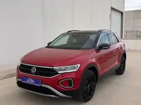 Usado VW T-Roc 110 CV (80 kW) 2023 Granate SUV