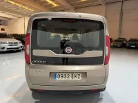 Usado Fiat Doblò Easy 120 CV (88 kW) 2019 Beige Monovolumen