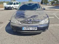 Usado Ford Mondeo Ambiente 115 CV (84 kW) 2003 Azul Berlina