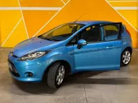 Usado Ford Fiesta Trend 82 CV (60 kW) 2010 Azul Berlina