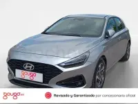 Nuevo Hyundai i30 100 CV (73 kW) 2026 Gris / plata Berlina