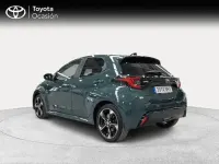 Usado Toyota Yaris Hybrid Style 116 CV (85 kW) 2025 Verde Berlina