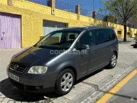 Usado VW Touran Trendline 136 CV (100 kW) 2004 Beige Monovolumen
