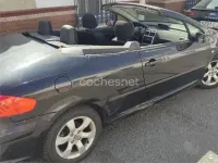 Usado Peugeot 307 CC 110 CV (80 kW) 2007 Negro Descapotable