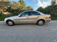 Usado Mercedes E270 Elegance 170 CV (125 kW) 2003 Beige Berlina