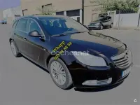 Usado Opel Insignia Cosmo 130 CV (95 kW) 2012 Gris / plata Familiar