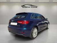 Usado Audi A3 Design 150 HP (110 kW) 2019 Azul Sedan