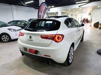 Usado Alfa Romeo Giulietta Distinctive 140 CV (102 kW) 2012 Blanco Utilitario