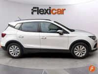 Usado Seat Arona Style 95 CV (69 kW) 2019 Blanco SUV