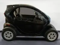 Begagnad Renault Twizy Life 12 kW (17 HK) 2025 Svart Halvkombi