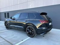 Usado VW Touareg R 340 CV (250 kW) 2021 Negro SUV