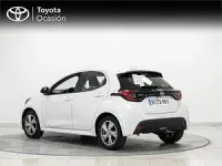 Usado Toyota Yaris Active 116 CV (85 kW) 2025 Blanco Utilitario