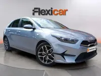 Usado Kia Ceed 100 CV (73 kW) 2025 Gris Utilitario