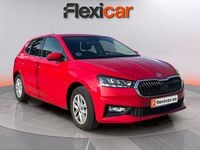 Usado Skoda Fabia Selection 95 CV (69 kW) 2024 Rojo Berlina