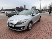 Usado Renault Mégane Dynamique 110 CV (80 kW) 2013 Gris / plata Berlina
