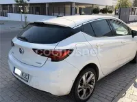 Usado Opel Astra Excellence 125 CV (91 kW) 2018 Blanco Berlina