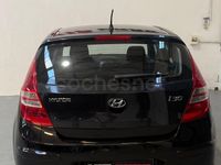 Usado Hyundai i30 Classic 109 CV (80 kW) 2010 Negro Berlina