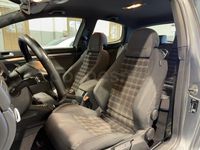 Usado VW Golf IV GTI 200 CV (147 kW) 2005 Gris / plata Berlina