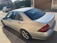 Usado Mercedes C220 Elegance 143 CV (105 kW) 2005 Gris / plata Berlina