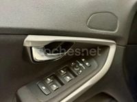 Usado Volvo V40 Kinetic 120 CV (88 kW) 2018 Gris / plata Familiar