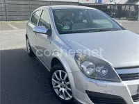 Usado Opel Astra Enjoy 105 CV (77 kW) 2006 Gris / plata Berlina