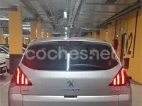 Usado Peugeot 3008 Style 120 CV (88 kW) 2015 Gris / plata Familiar
