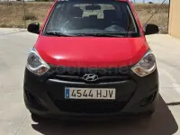 Usado Hyundai i10 Classic 69 CV (50 kW) 2012 Rojo Utilitario