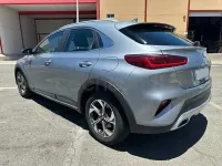 Usado Kia XCeed 136 CV (100 kW) 2021 Gris / plata SUV