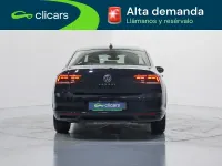 Usado VW Passat Business 122 HP (89 kW) 2022 Azul Carrinha