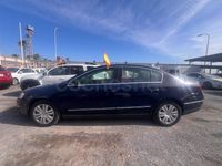 Usado VW Passat Highline 170 CV (125 kW) 2007 Azul Berlina