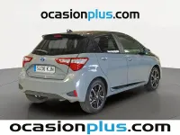 Usado Toyota Yaris Hybrid Advance 100 HP (73 kW) 2018 Cinzento