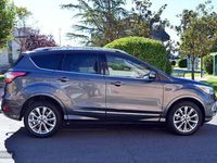 Usado Ford Kuga Vignale 180 CV (132 kW) 2016 Gris SUV
