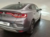 Usado Renault Arkana Zen 145 CV (106 kW) 2022 Gris / plata SUV