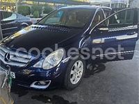 Usado Mercedes R320 224 CV (164 kW) 2007 Azul Monovolumen